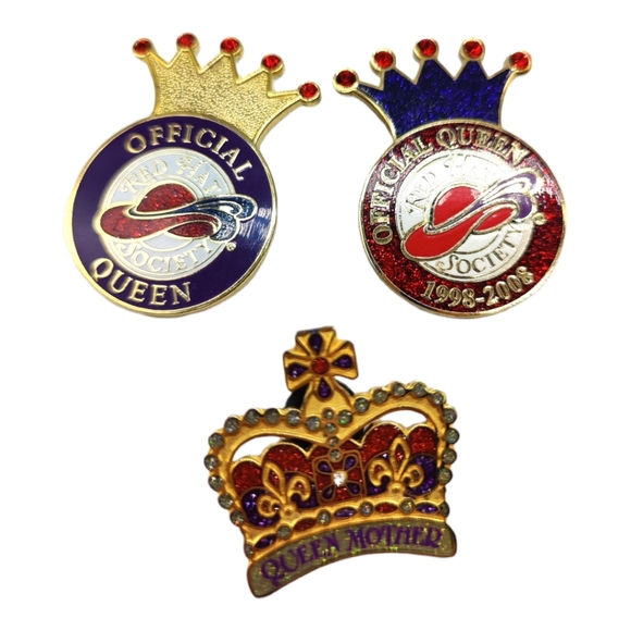 Set of 3 Red Hat Society Queen Pins Brooches LOT J14 - Picture 1 of 12